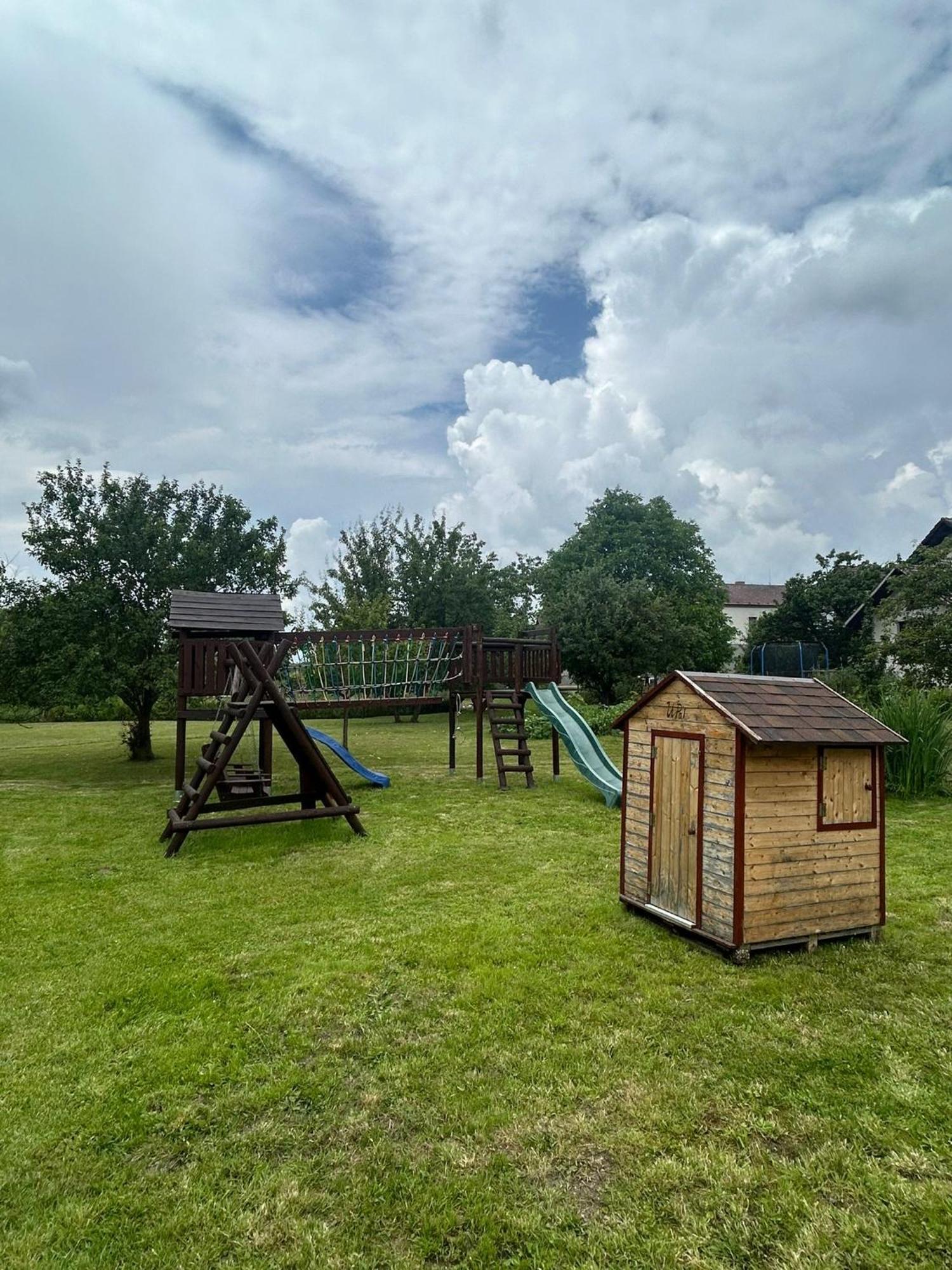 Penzion Na Obci Třeboň Exterior foto